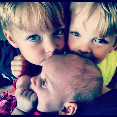 mijn kleinkinderen mees, tijn en olivia, juni 2012